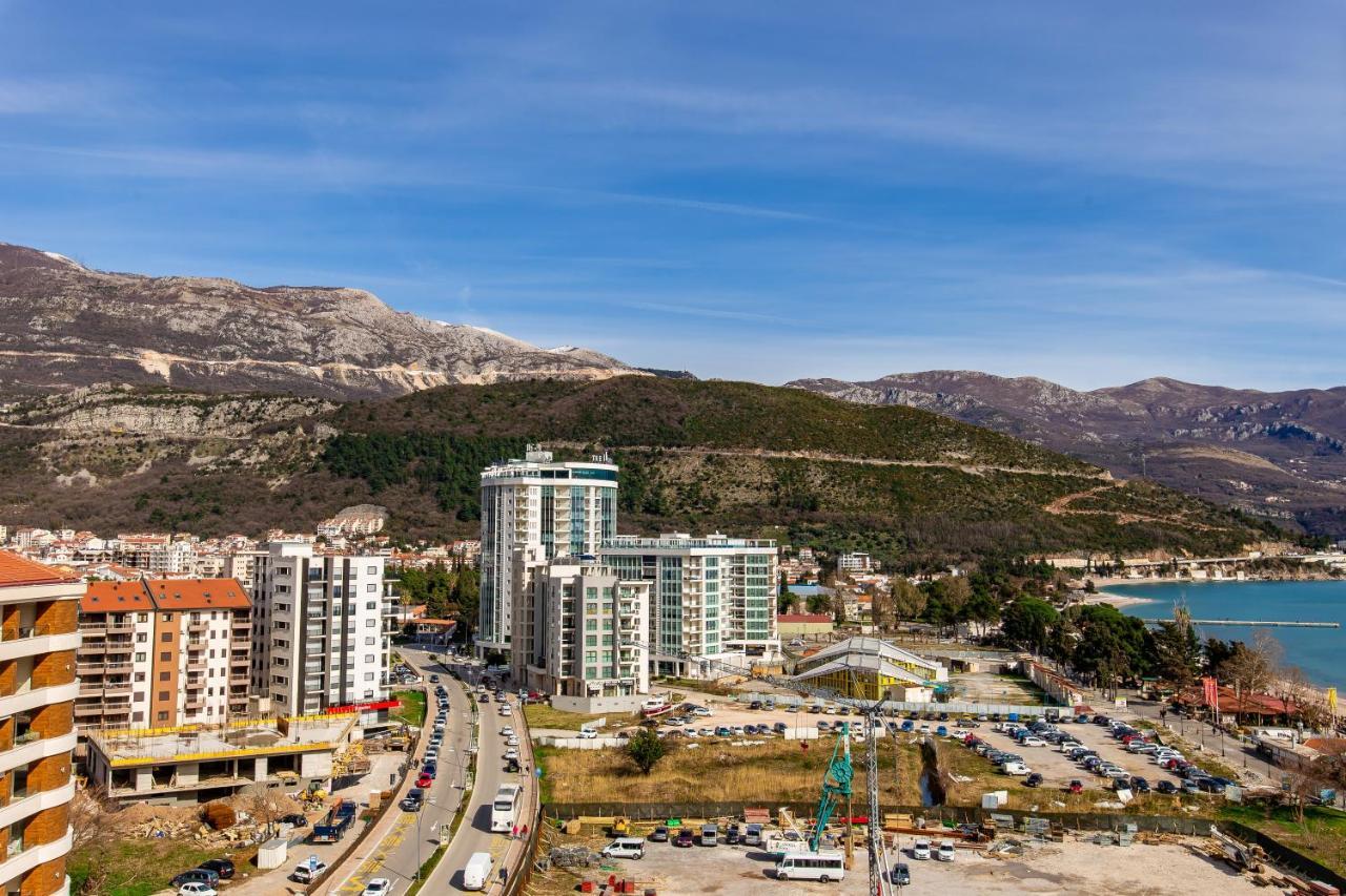 Apartments Lora In Apart-Hotel Budva Exterior photo